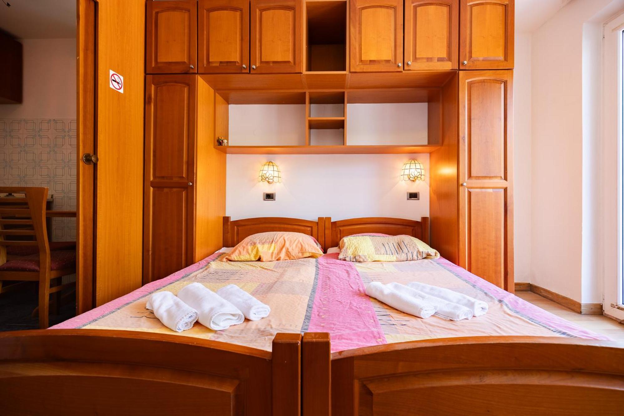 בפורטורוז Old Road Rooms And Apartments With Pool מראה חיצוני תמונה