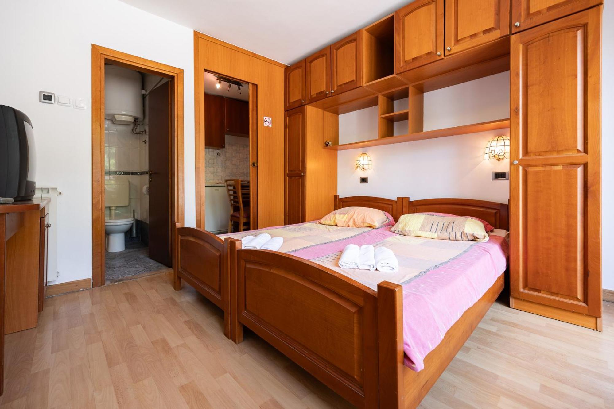 בפורטורוז Old Road Rooms And Apartments With Pool מראה חיצוני תמונה