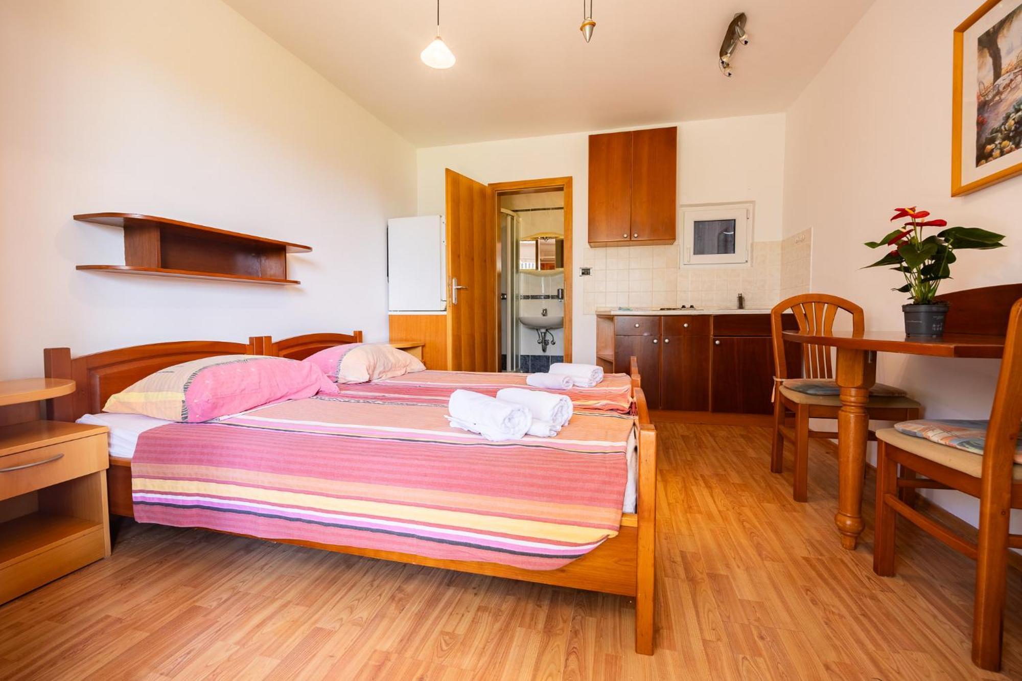 בפורטורוז Old Road Rooms And Apartments With Pool מראה חיצוני תמונה