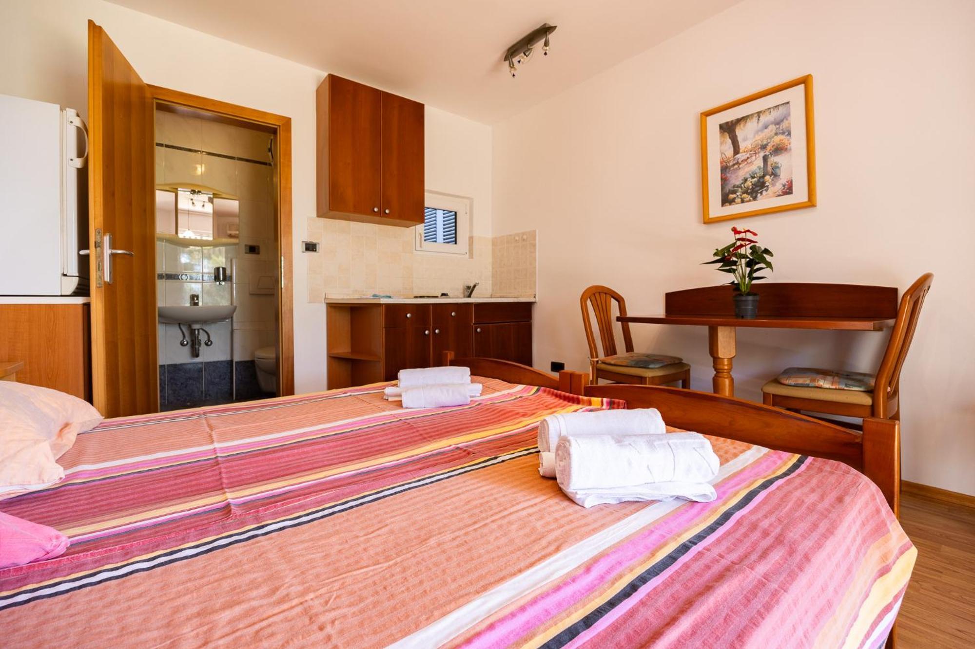בפורטורוז Old Road Rooms And Apartments With Pool מראה חיצוני תמונה