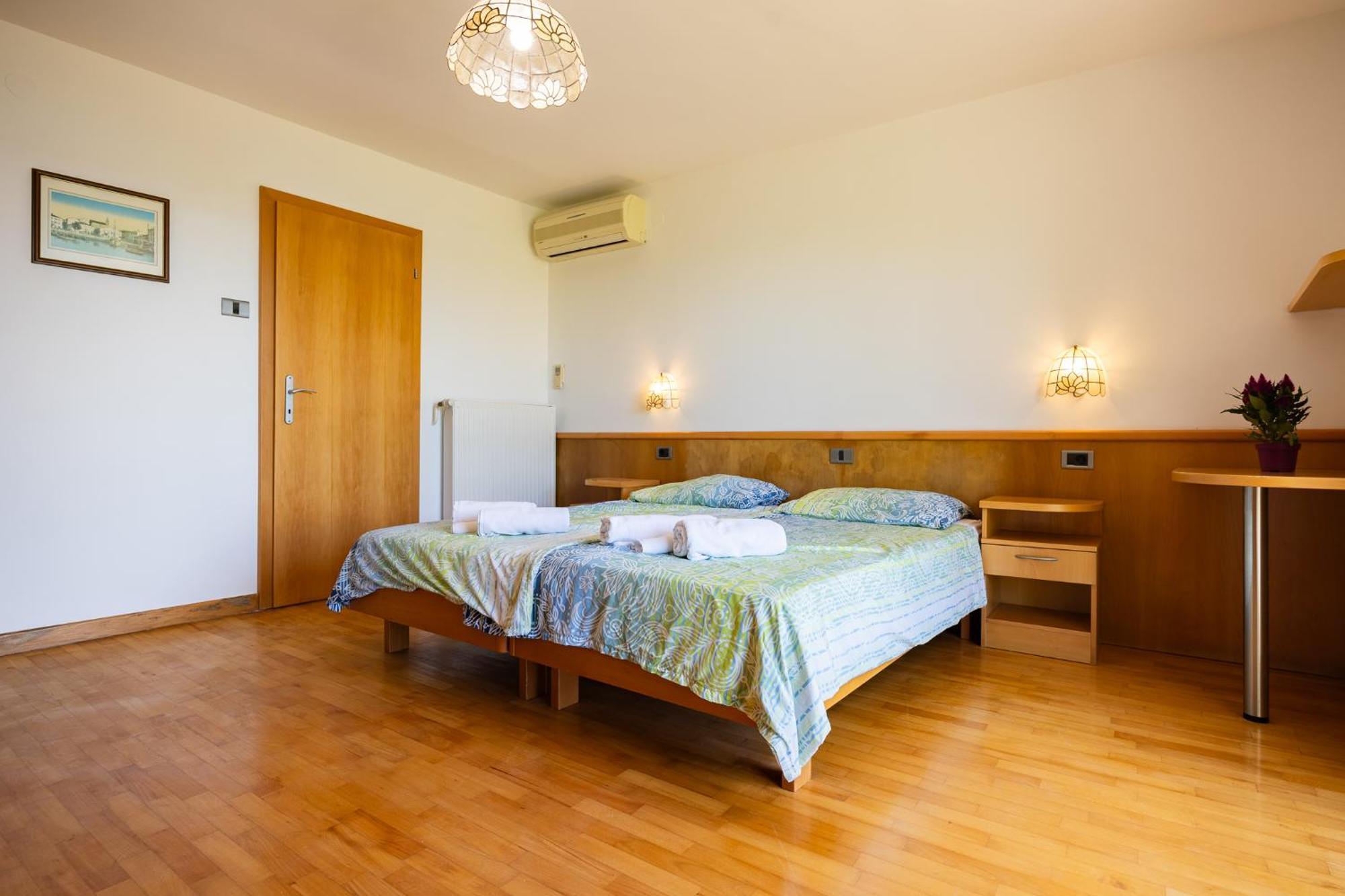 בפורטורוז Old Road Rooms And Apartments With Pool מראה חיצוני תמונה